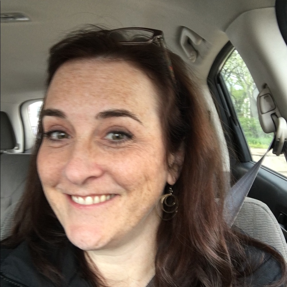 Meet your Posher, Julie